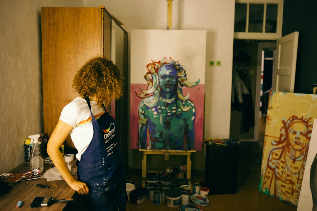 Programy wsparcia dla artystów: wsparcie finansowe i profesjonalne porady 1 Photo support programs for artists